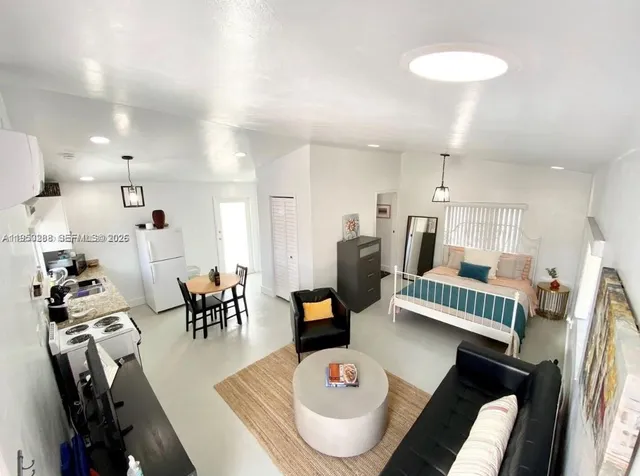 $1,650 | Golden Glades, Miami, FL 33168