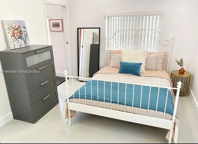 $1,650 | Golden Glades, Miami, FL 33168