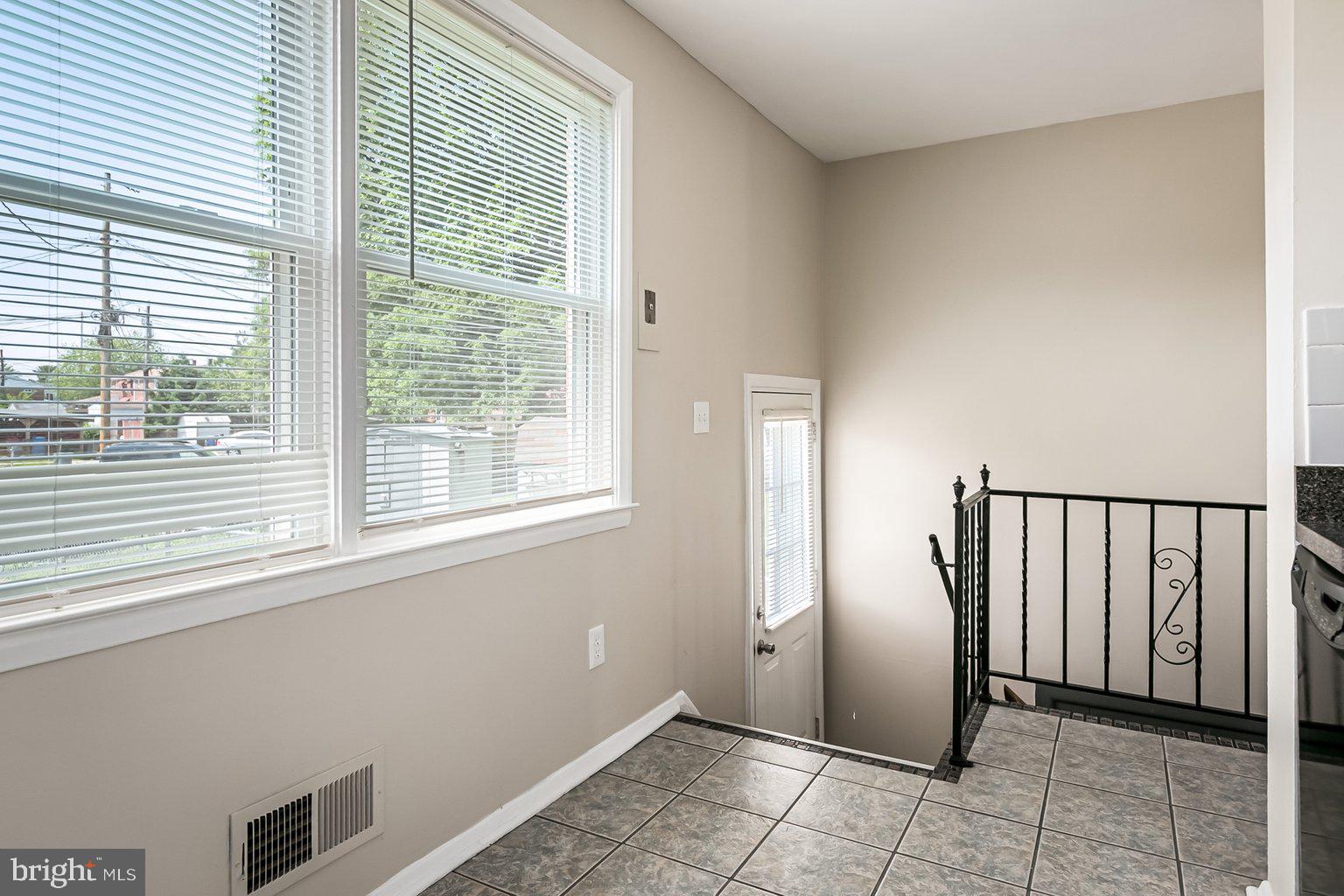 202 Cove Road Essex, MD 21221 - Photo 6 of 24 Kitchen