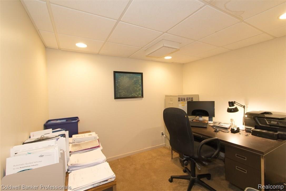 36874 Chesapeake Road Farmington, MI 48335 - Photo 41 of 46 Lower Level Office