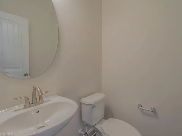 794 Heartpine Drive, Mebane, NC 27302