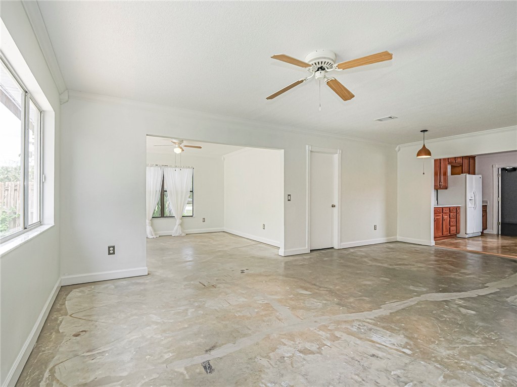 901 Beach Lane Sebastian, FL 32958 - Photo 12 of 36