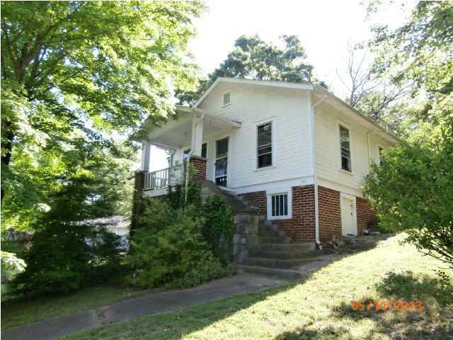 818 Gillespie Road Chattanooga, TN 37411 - Photo 1 of 1 Gillespie