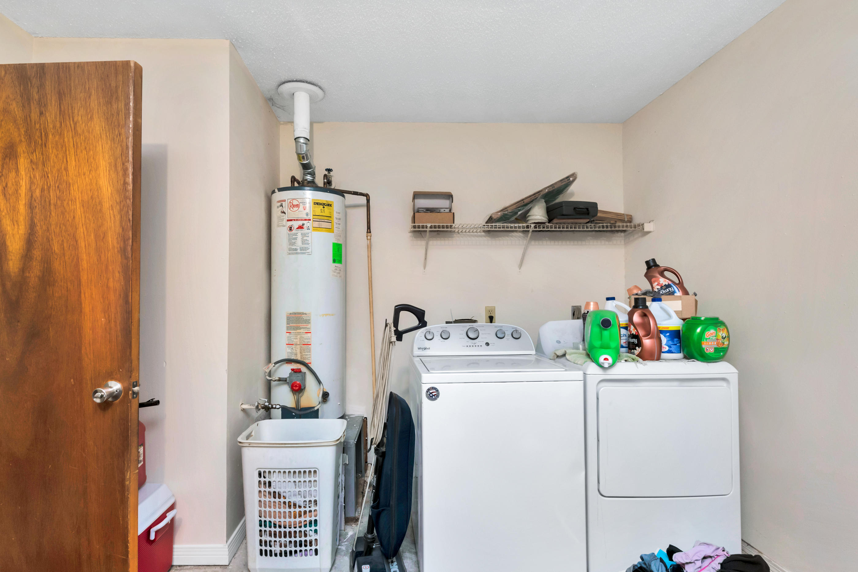 10 Falcon Ridge Lane Fort Walton Beach, FL 32547 - Photo 19 of 22 17_Garage-Laundry