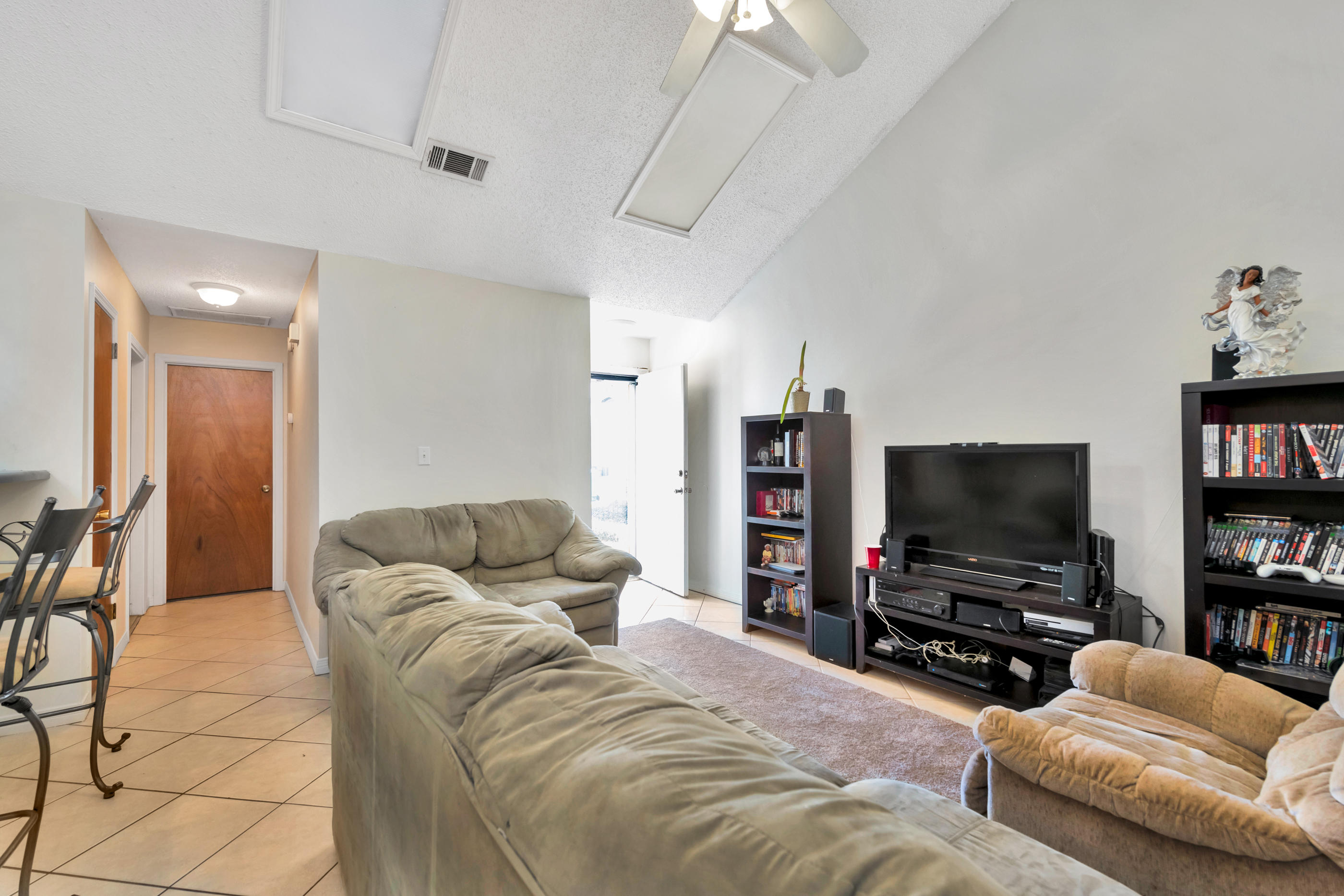 10 Falcon Ridge Lane Fort Walton Beach, FL 32547 - Photo 7 of 22 07_Family Rm4