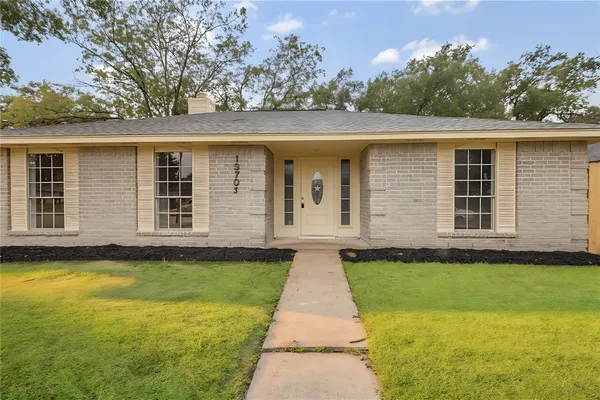 $1,900 | 13703 Cologne Drive, Houston, TX 77065