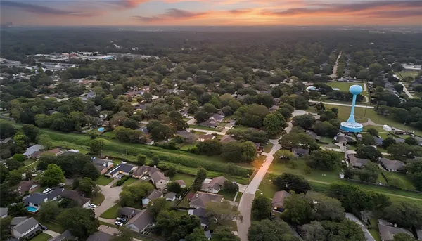 $1,900 | 13703 Cologne Drive, Houston, TX 77065