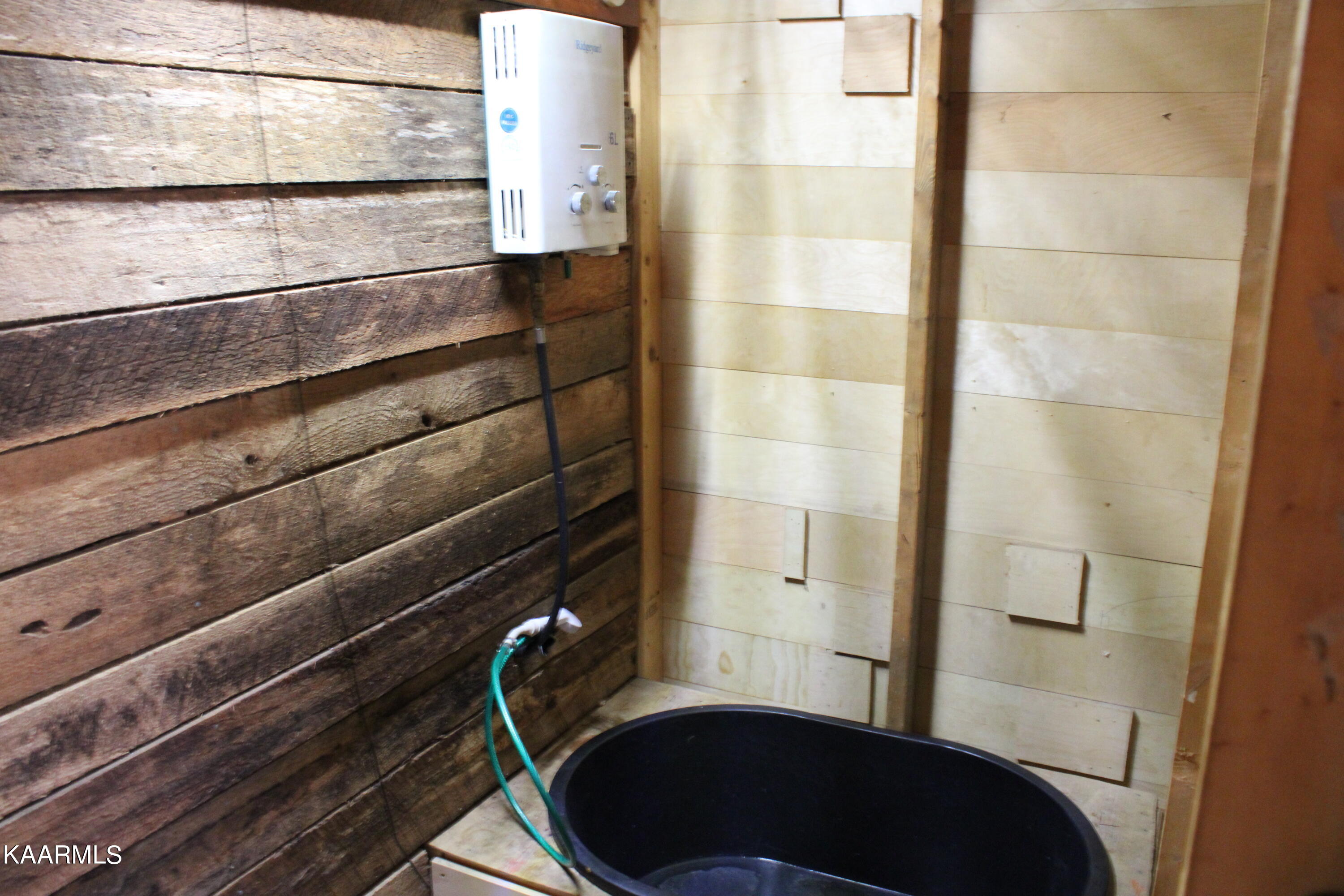 60 Apple Road Crossville, TN 38572 - Photo 7 of 17 IMG_0098