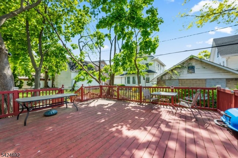 42 Scheerer Avenue Newark, NJ 07112 - Photo 27 of 34