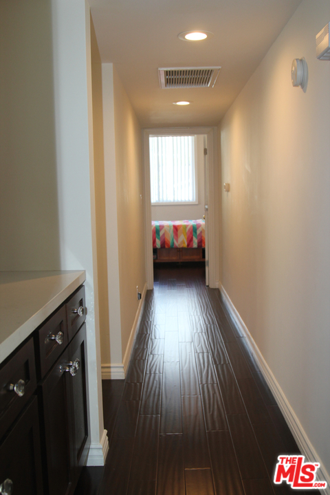 3641 Surfwood Road Malibu, CA 90265 - Photo 14 of 29 a view of entryway with livingroom