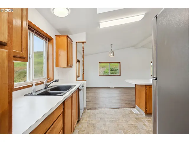 $140,000 | 295 Krameria Street, Arlington, OR 97812