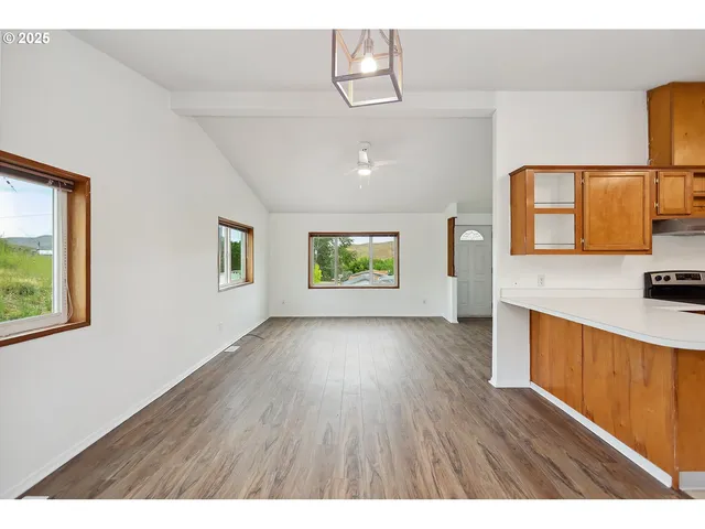 $140,000 | 295 Krameria Street, Arlington, OR 97812