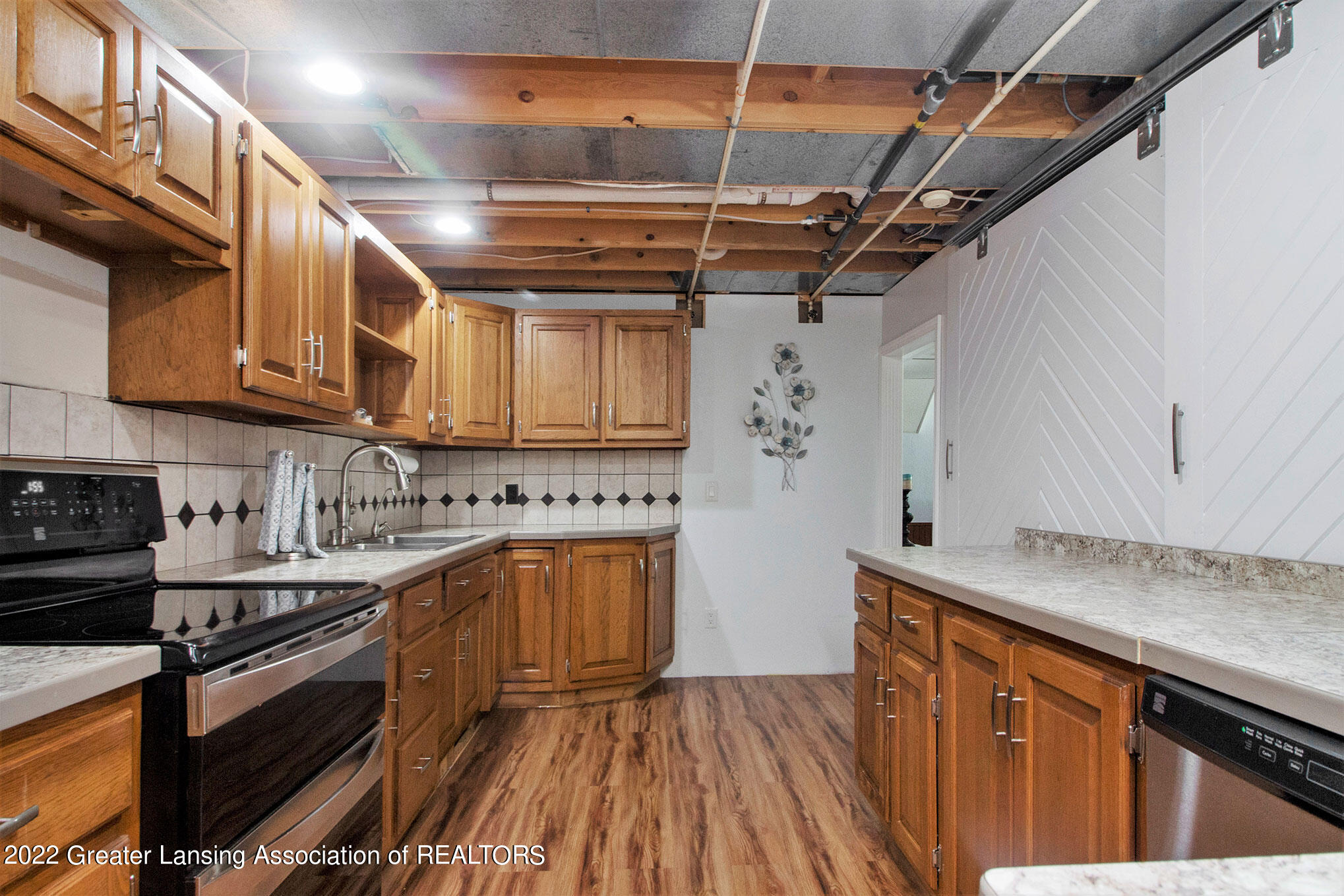 1938 West Columbia Road Mason, MI 48854 - Photo 36 of 55 In-Law Suite Kitchen