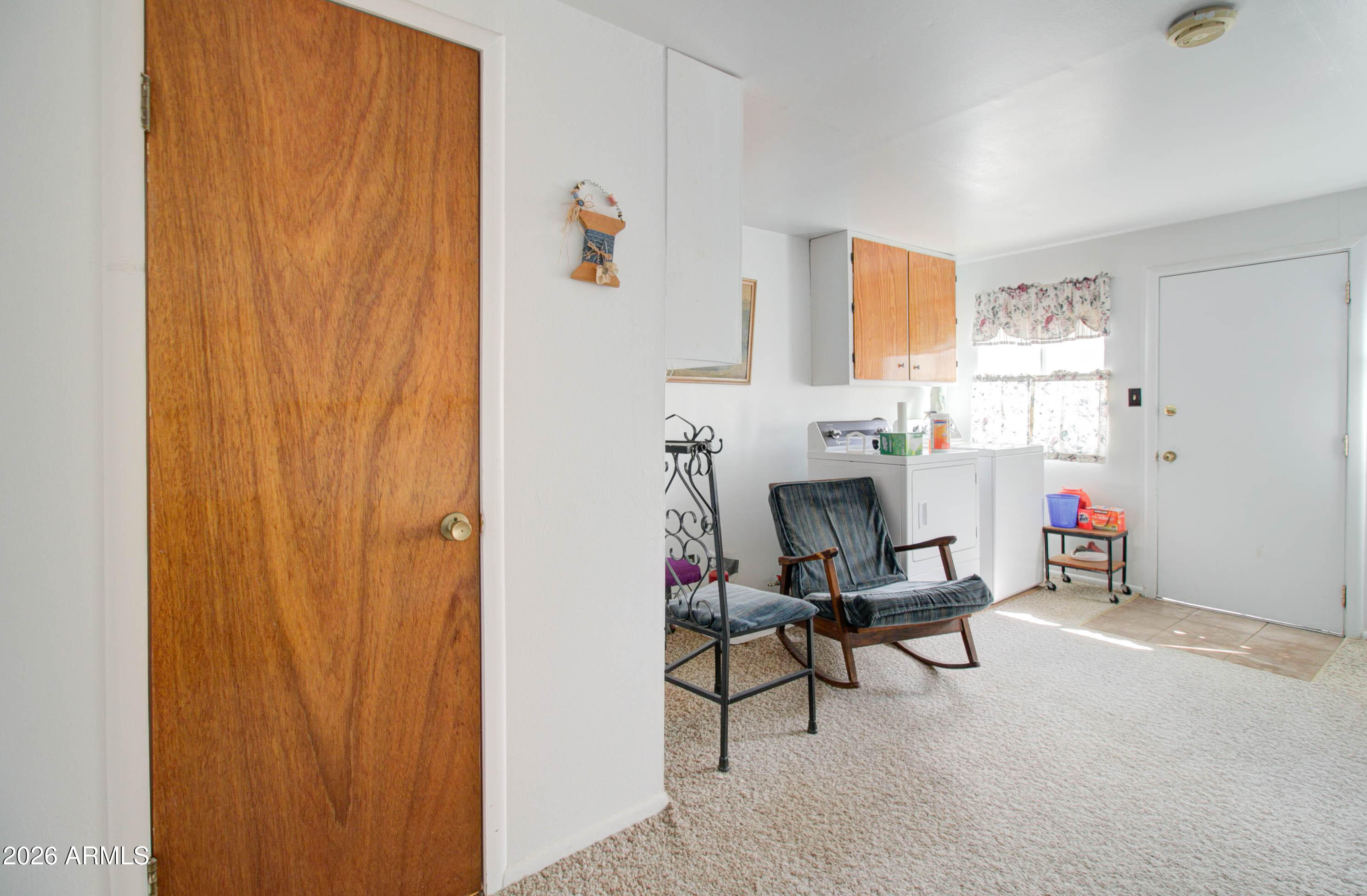 6002 Marion Canyon Street Claypool, AZ 85532 - Photo 40 of 45 a living room with furniture and a window