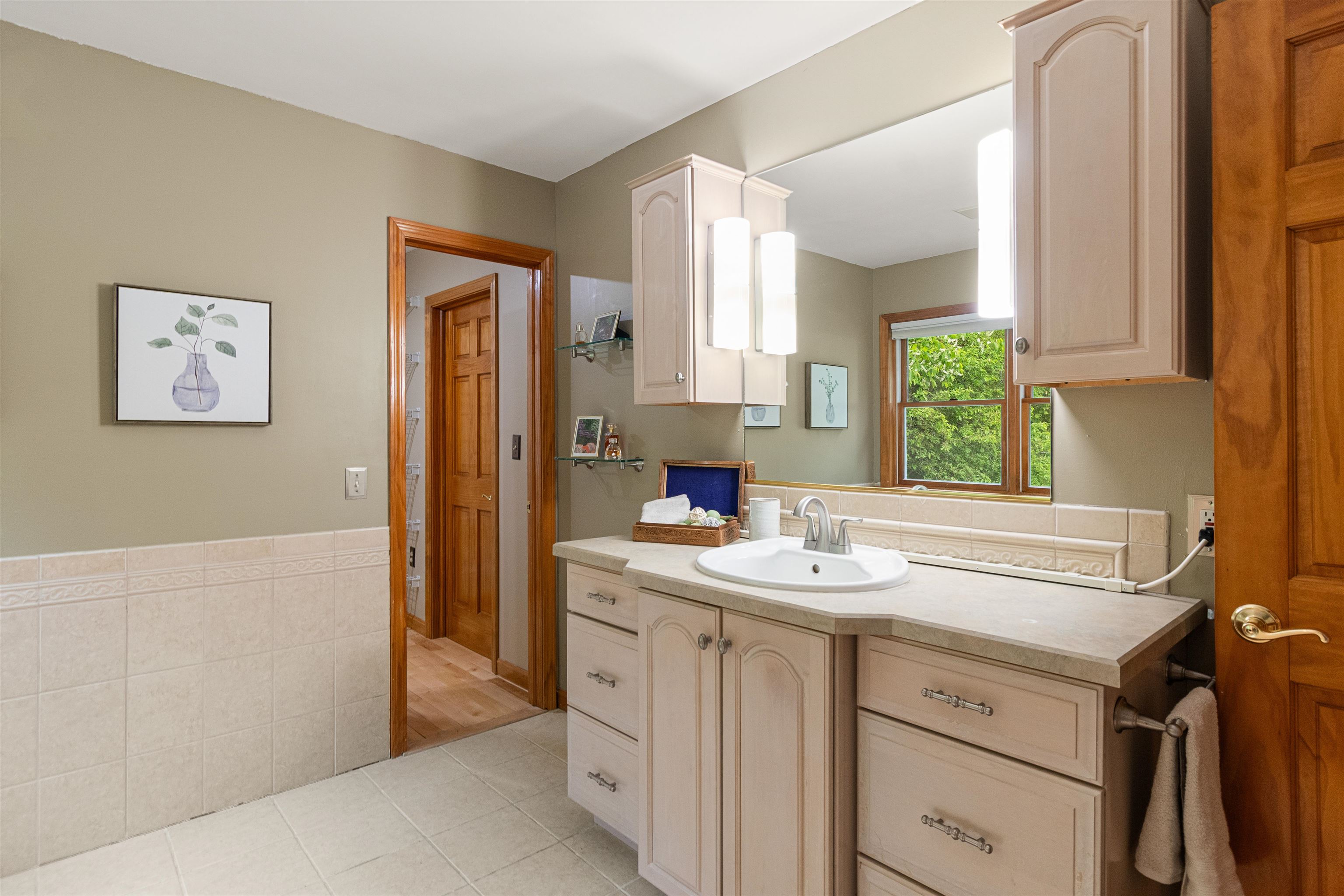 697 East Hill Road Richmond, VT 05477 - Photo 32 of 57