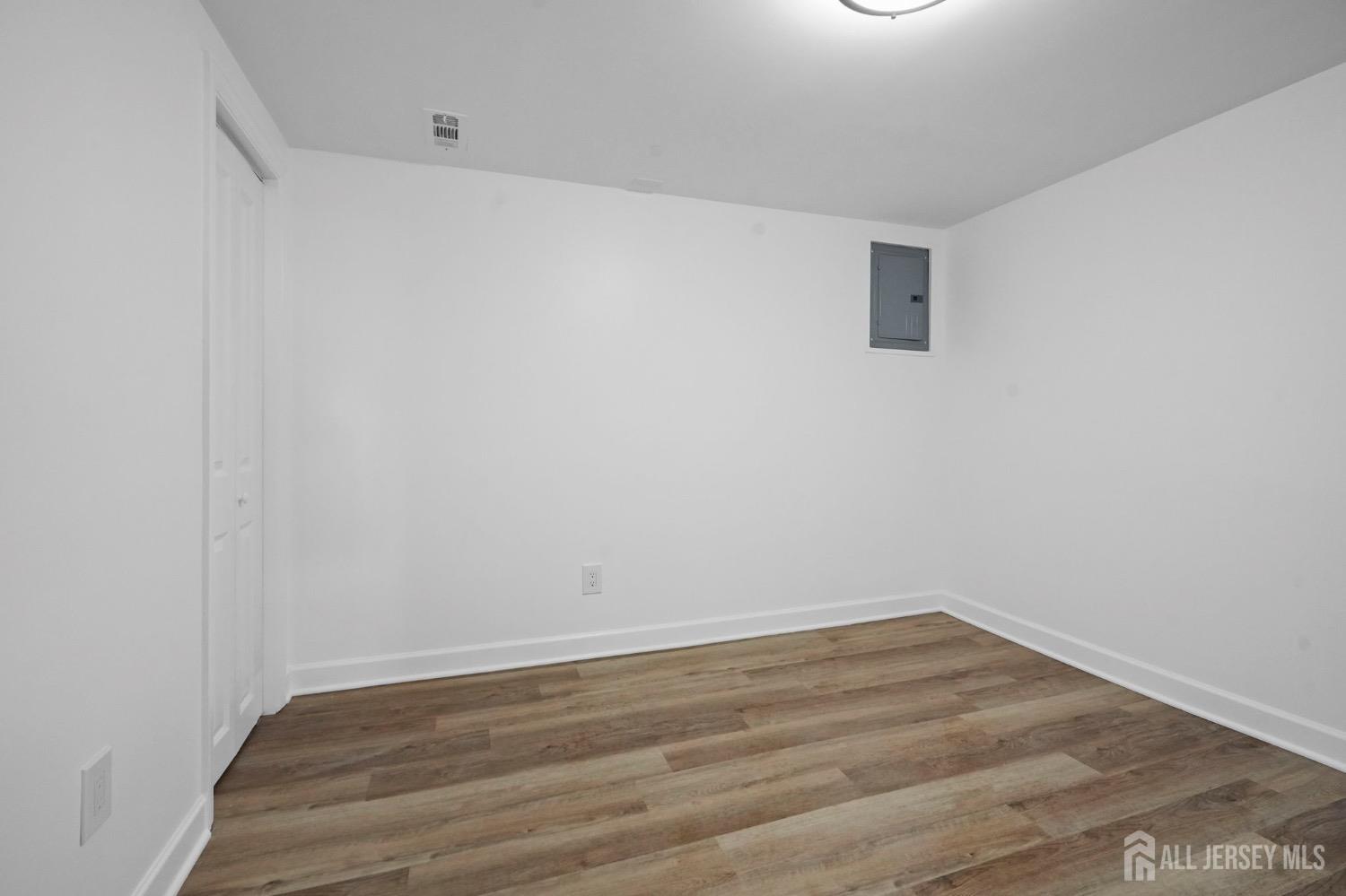 32 Nelson Circle East Brunswick, NJ 08816 - Photo 23 of 35 a view of an empty room