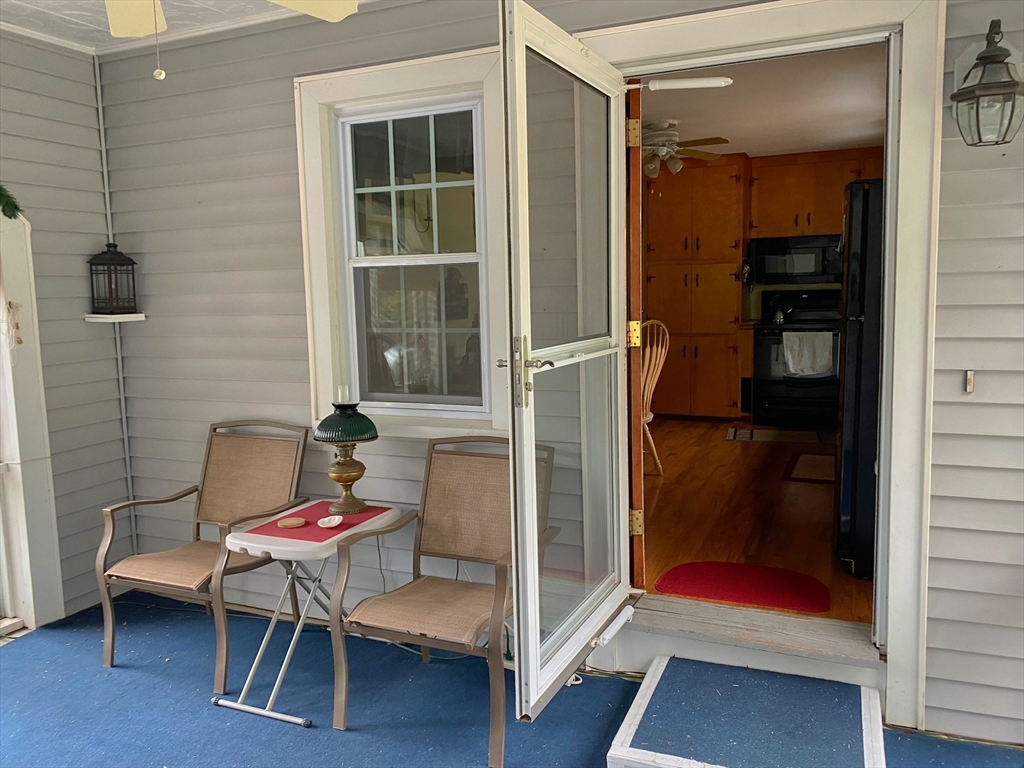 42 Mason Road Townsend, MA 01474 - Photo 3 of 39