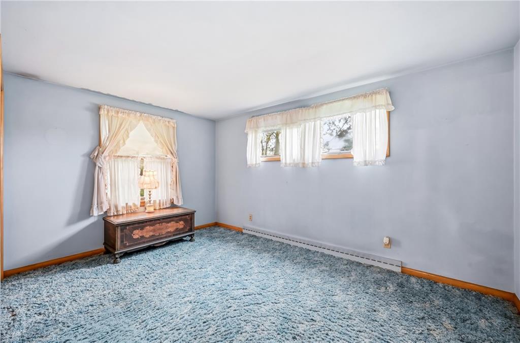 520 South Maysville Road Greenville, PA 16125 - Photo 21 of 33 a view of an empty room with a window