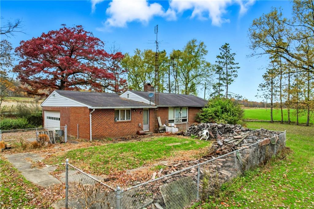520 South Maysville Road Greenville, PA 16125 - Photo 29 of 33 a front view of a house with a garden