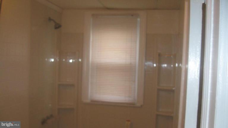 4033 Edgewood Road Baltimore, MD 21215 - Photo 3 of 12 Bath #1