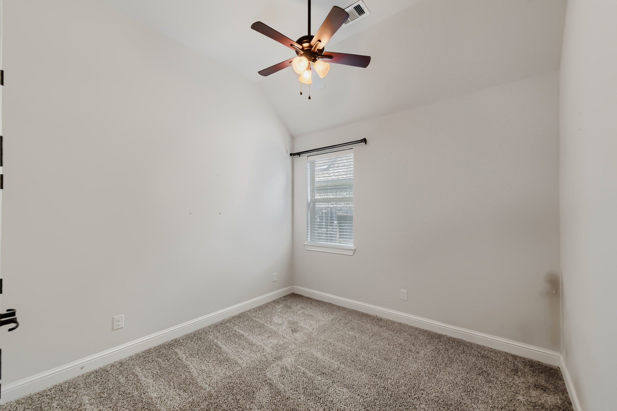 27917 Spearhead Ridge Drive Spring, TX 77386 - Photo 17 of 28 Gallery Image 17