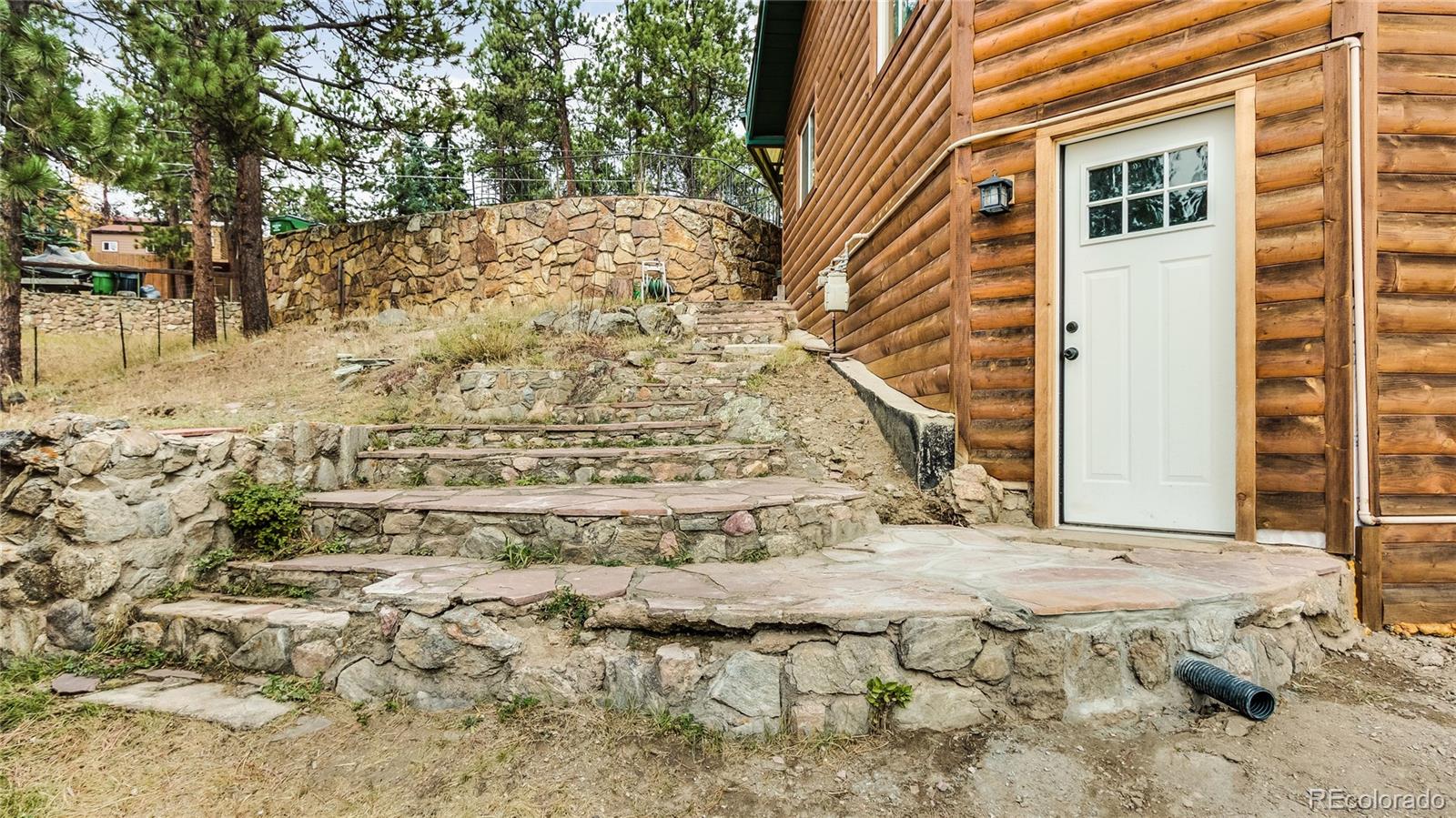 28344 Kinnikinick Road Evergreen, CO 80439 - Photo 18 of 31 Gallery Image 18