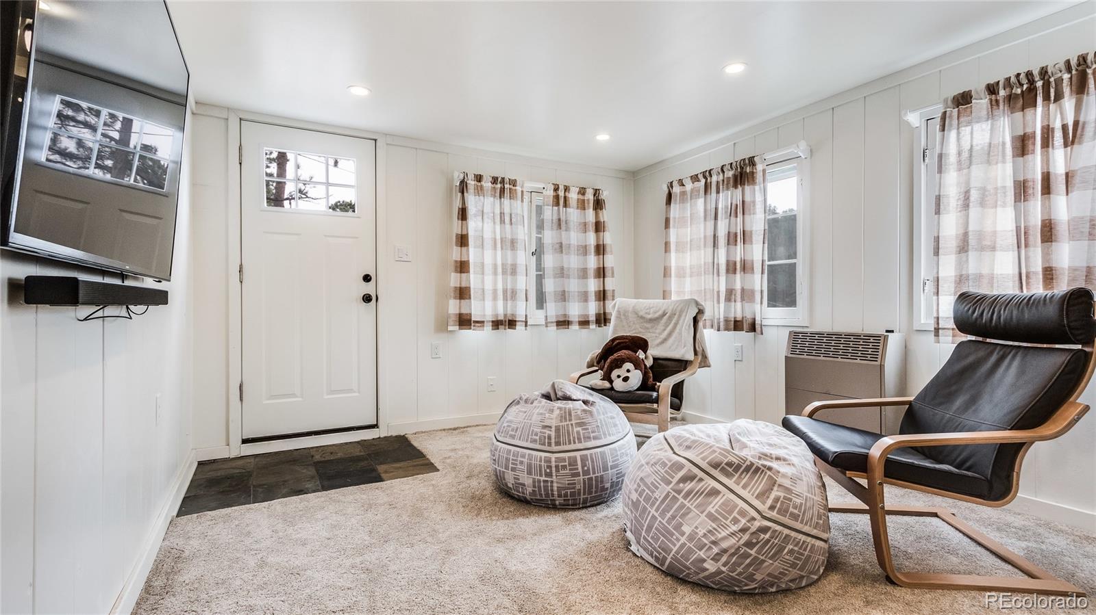 28344 Kinnikinick Road Evergreen, CO 80439 - Photo 9 of 31 Gallery Image 9