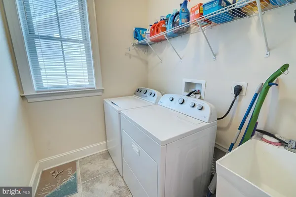 $950,000 | 38555 Goldfinch Lane, Ocean View, DE 19970