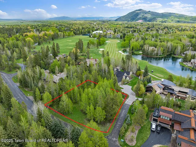 $2,950,000 | 3280 Teton Pines Drive, Wilson, WY 83014