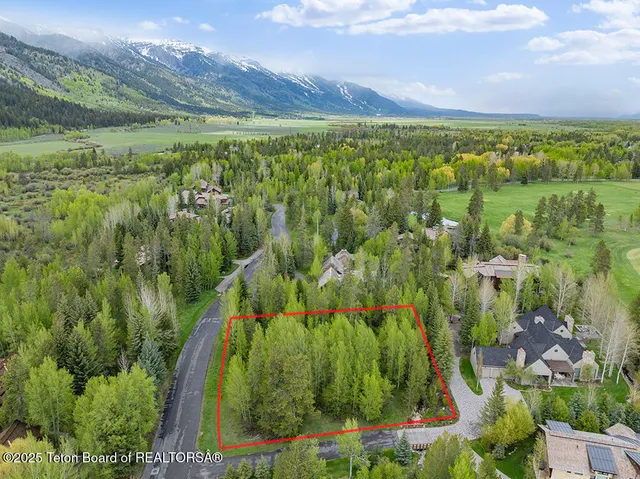 $2,950,000 | 3280 Teton Pines Drive, Wilson, WY 83014