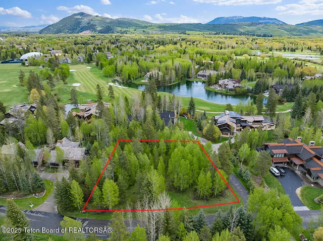 $2,950,000 | 3280 Teton Pines Drive, Wilson, WY 83014