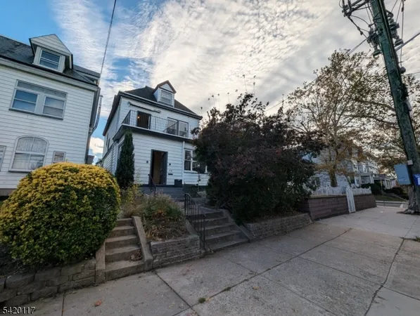 $4,500 | 124 2nd Avenue, Unit 1, Newark, NJ 07104