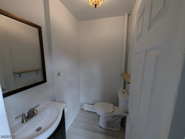 $4,500 | 124 2nd Avenue, Unit 1, Newark, NJ 07104