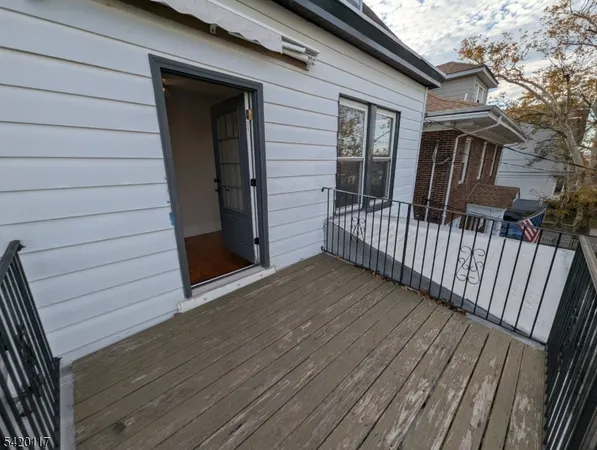 $4,500 | 124 2nd Avenue, Unit 1, Newark, NJ 07104