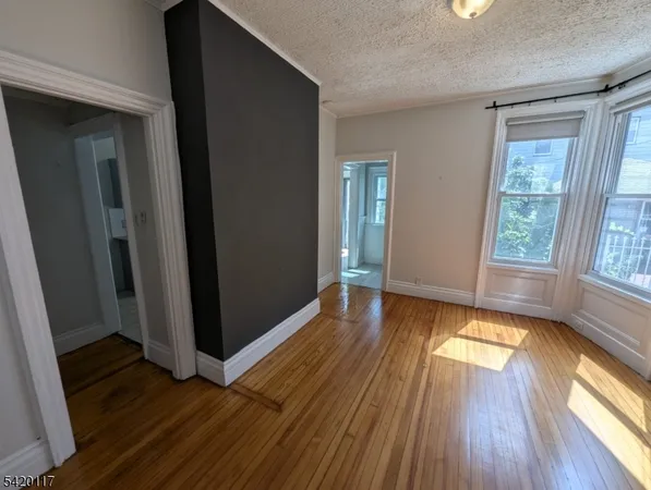 $4,500 | 124 2nd Avenue, Unit 1, Newark, NJ 07104