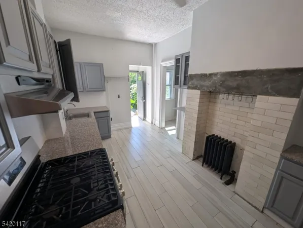 $4,500 | 124 2nd Avenue, Unit 1, Newark, NJ 07104