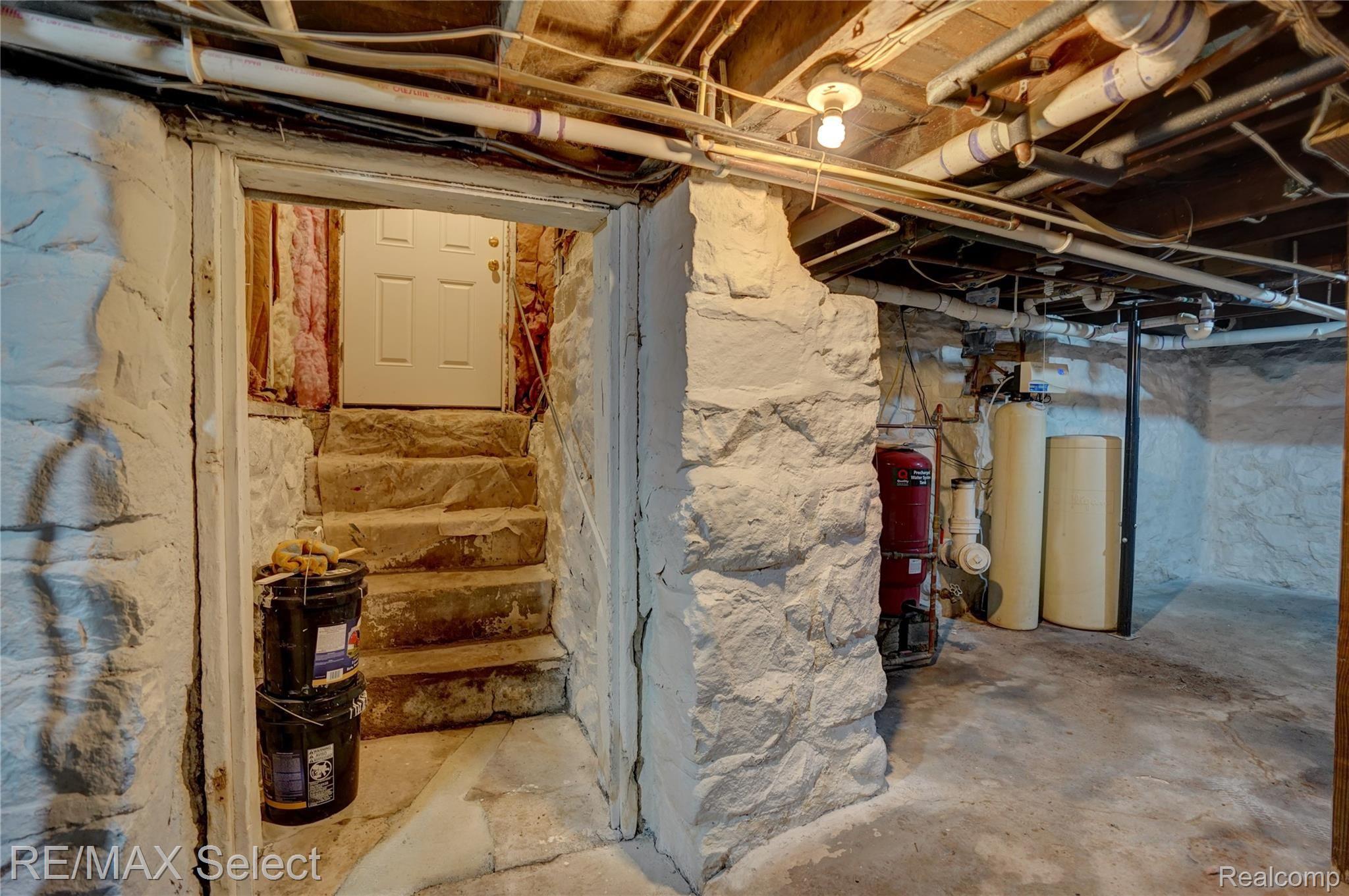 6087 Peet Road Chesaning, MI 48616 - Photo 45 of 55 6087 Peet Road 087.jpg