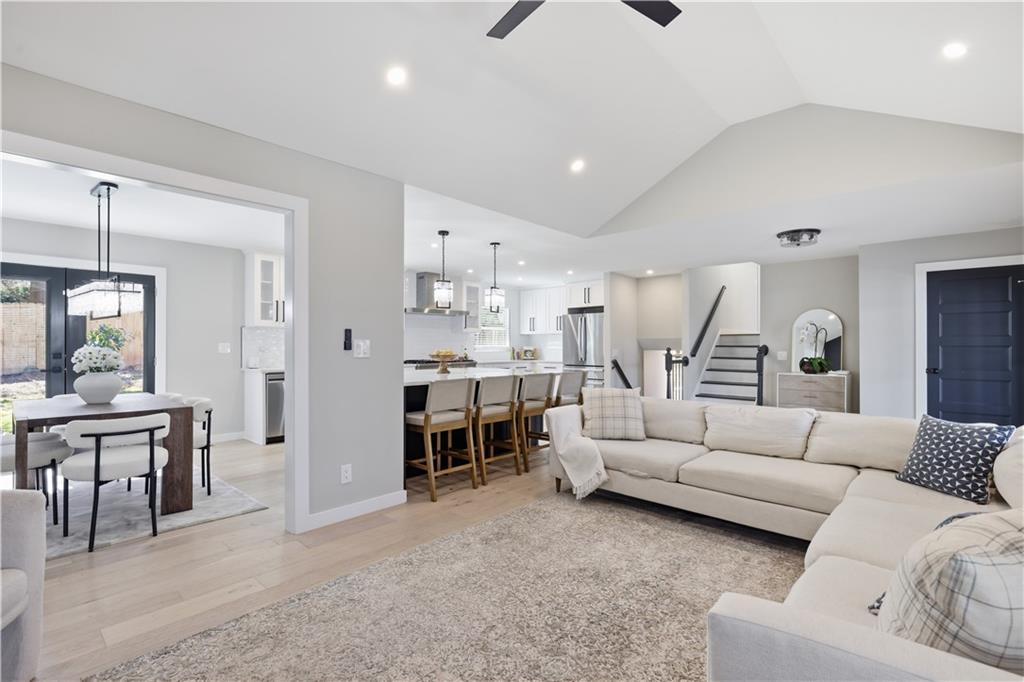 6856 Womack Court Northwest Atlanta, GA 30360 - Photo 11 of 35