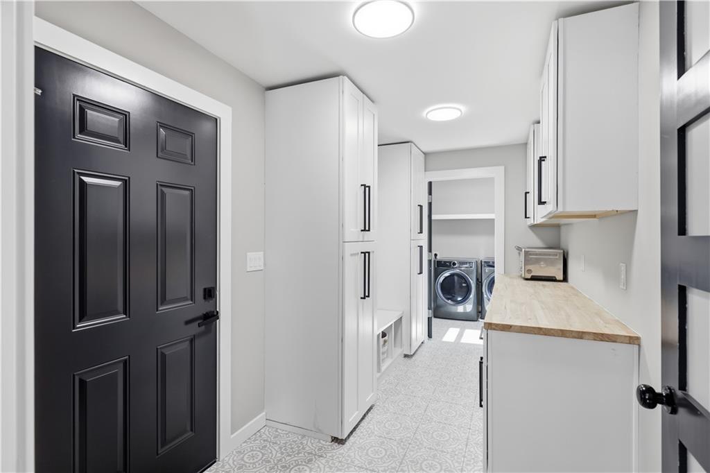 6856 Womack Court Northwest Atlanta, GA 30360 - Photo 15 of 35