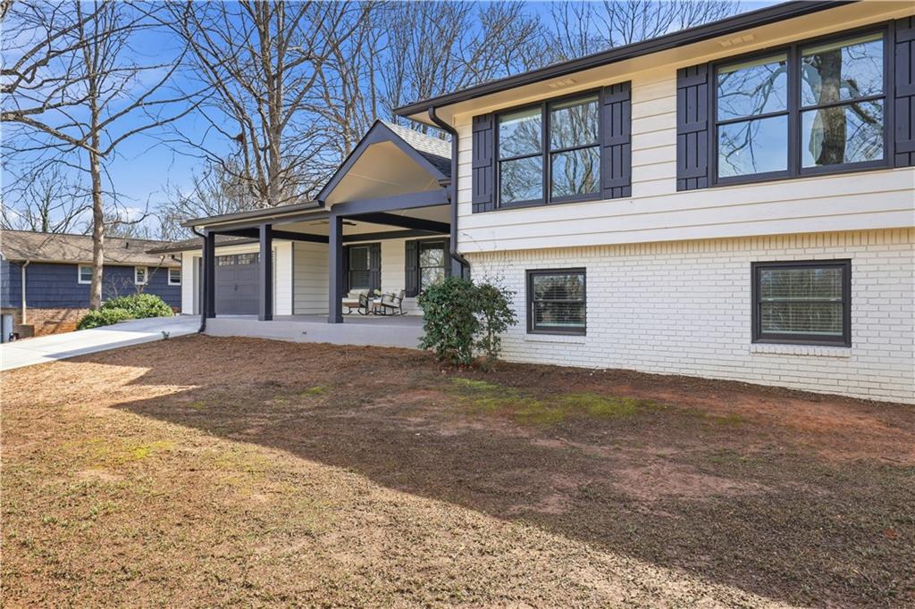 6856 Womack Court Northwest Atlanta, GA 30360 - Photo 2 of 35