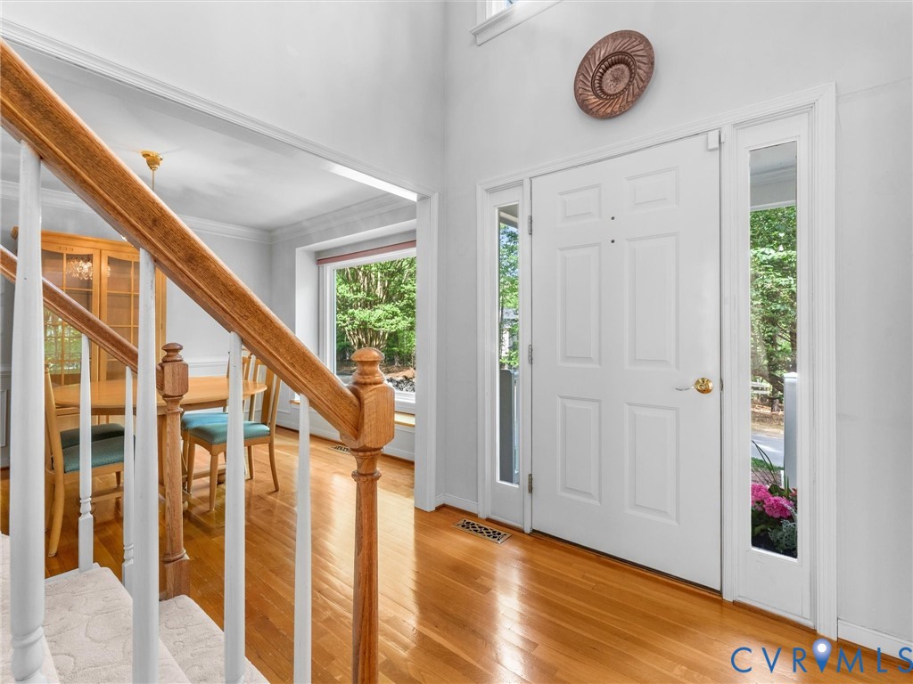 5610 Long Cove Road Midlothian, VA 23112 - Photo 13 of 54 Foyer