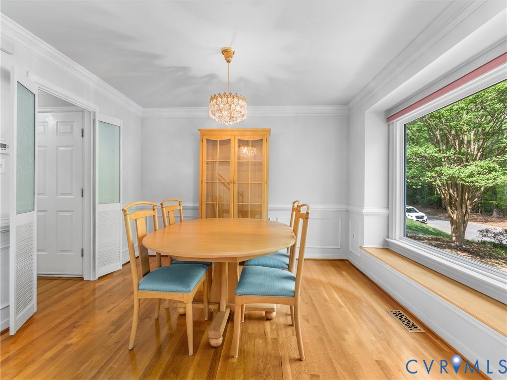 5610 Long Cove Road Midlothian, VA 23112 - Photo 15 of 54 Dining room