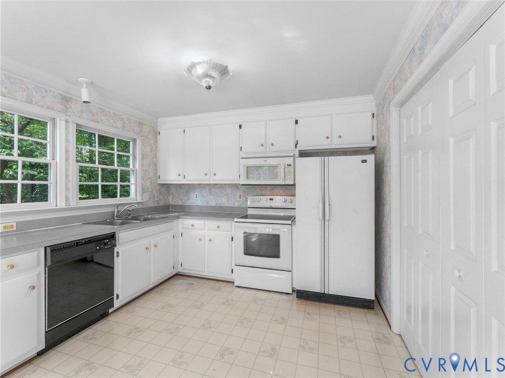 5610 Long Cove Road Midlothian, VA 23112 - Photo 21 of 54 Kitchen