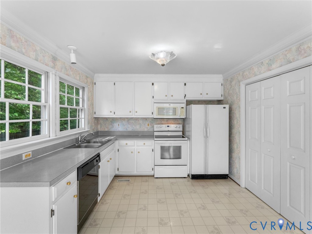 5610 Long Cove Road Midlothian, VA 23112 - Photo 23 of 54 Kitchen