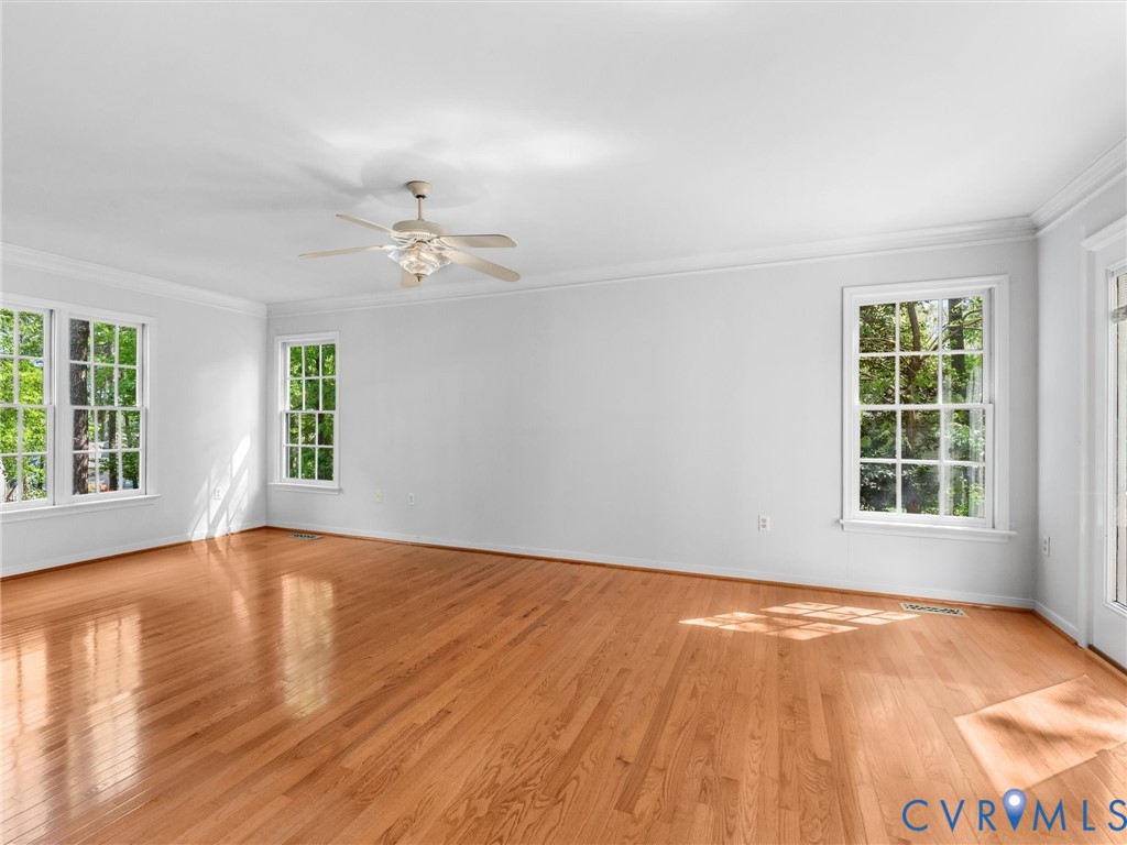5610 Long Cove Road Midlothian, VA 23112 - Photo 8 of 54 Living room