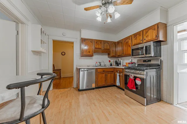 $139,900 | 225 4th Street, Lincoln, IL 62656