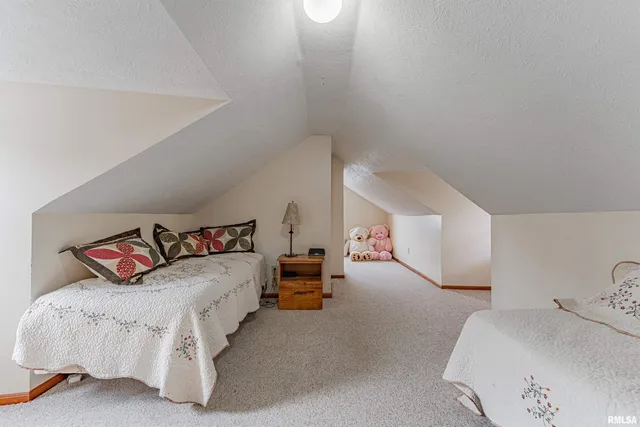 $139,900 | 225 4th Street, Lincoln, IL 62656