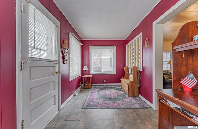 $139,900 | 225 4th Street, Lincoln, IL 62656