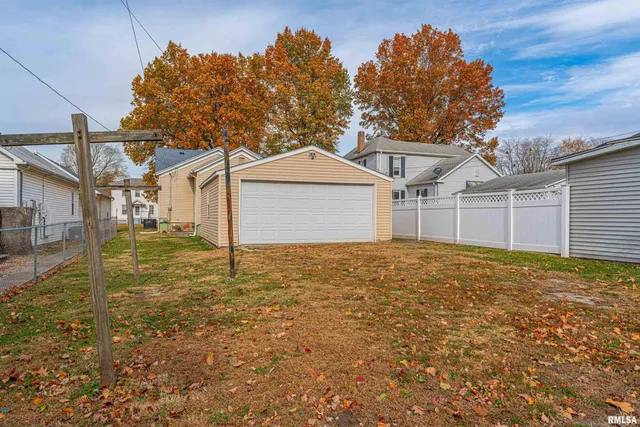 $139,900 | 225 4th Street, Lincoln, IL 62656