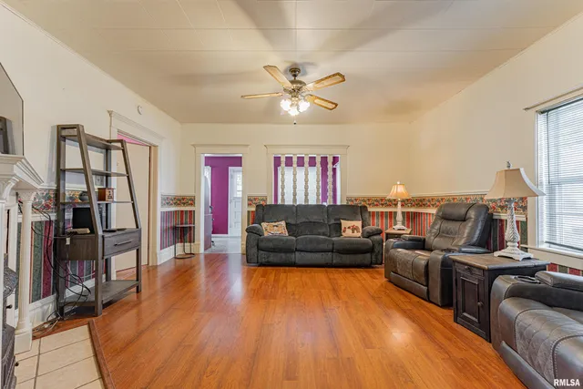 $139,900 | 225 4th Street, Lincoln, IL 62656